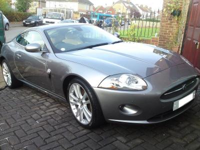 Stunning Jaguar XK-R after a mini-detail and wax